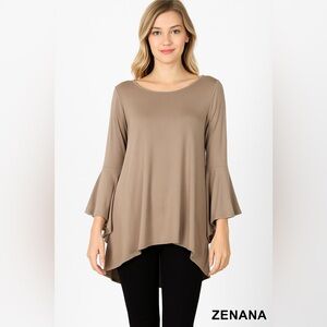 Zenana Ladies Hi-lo blouse with bell sleeves small nwot